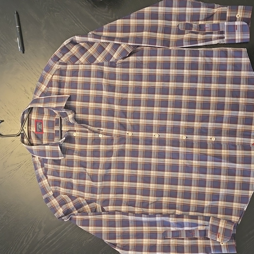 UNTUCKit long sleeve shirt